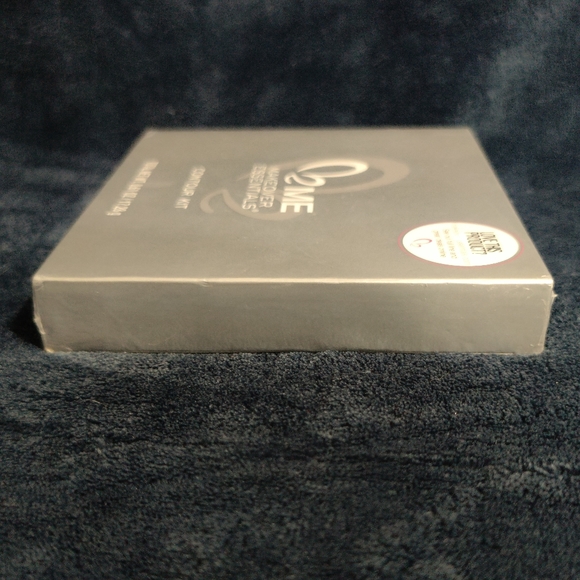 ME MAKEOVER ESSENTIALS Contour Kit - Picture 3 of 7